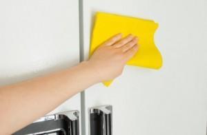 How to clean Kitchen Appliances and Fixtures: How to Clean Smoke Stains from a Refrigerator